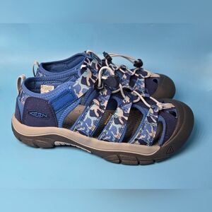 KEEN Camo Bright Cobalt Kids Size 5 Closed Toe Water Shoes